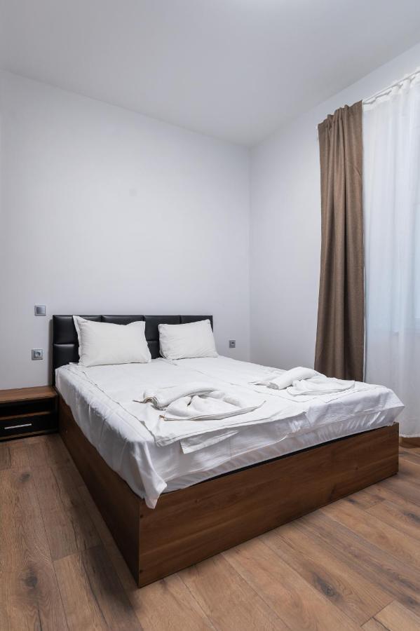 La Luna - High-End 2Bd Flat In The Top Centre By Flat Mаnager Sófia Exterior foto